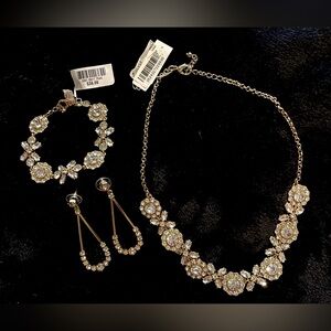 Gold and Crystal Costume Jewelry Set
Necklace, Bracelet and Earrings    **NWT**